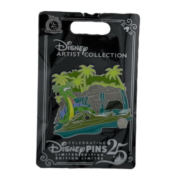 Disney Artist Series Maria Stuckey 20,000 Leagues Under The Sea Ride Pin LE 1500 - Picture 1 of 3